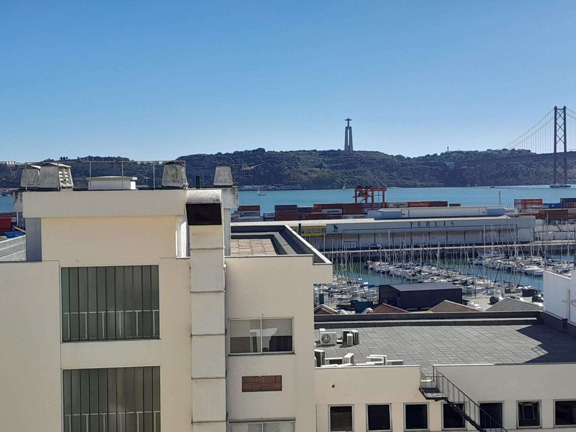 Apartamento Sobre O Rio Lisbon Exterior photo